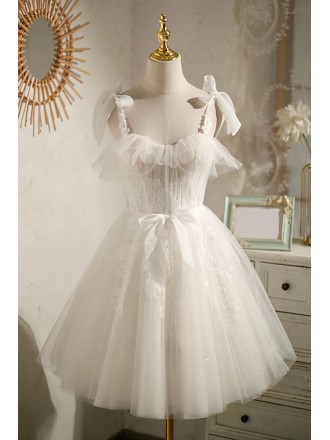Short Puffy Tulle Ballgown Lace Homecoming Party Dress with Strappy Bow Knots