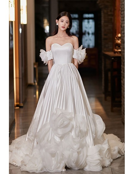 Gorgeous Satin with Ruffled Flowers Wedding Dress with Train