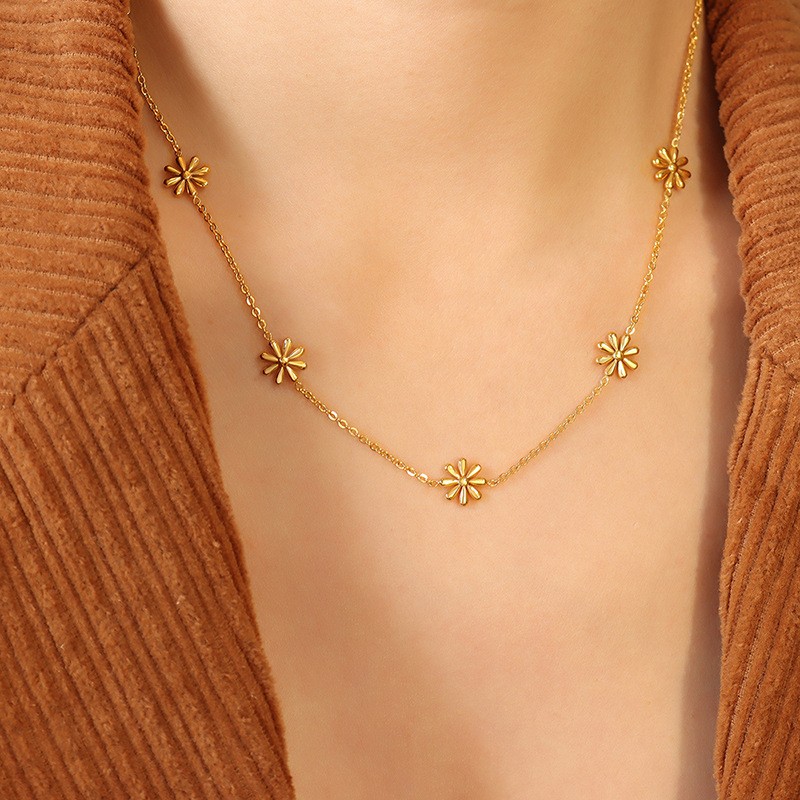 Fairytale Flowers Daisy Gold-plated Necklace #SL1015 - GemGrace.com