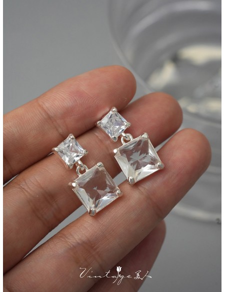 Shinning Ice Cube Earrings Ear Clips