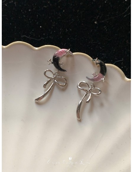 Moon Bright Silver Bow Earrings