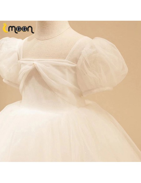 Simple Tulle Flower Girl Dress Square Neckline with Sleeves