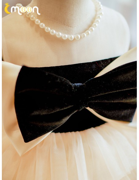 Big Bow Tutus Tulle Flower Girl Dress with Pearls Neckline