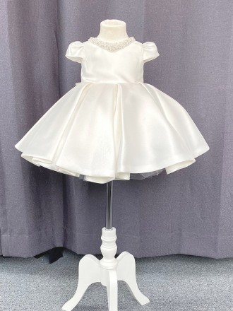 Beaded Neckline Ruffle Satin Ballgown Flower Girl Dress for Wedding