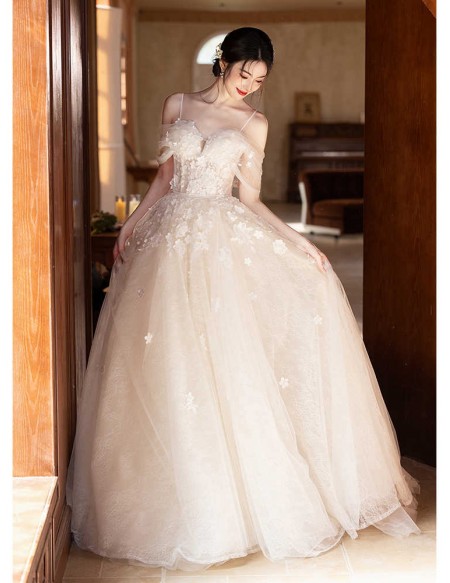 Romantic Flowers Lace Ballgown Tulle White Wedding Dress With Straps