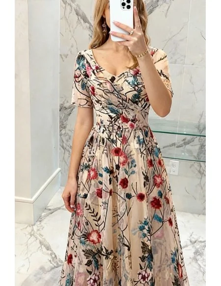 Tea Length Special Floral Embroidery Prom Dress with Short Sleeves