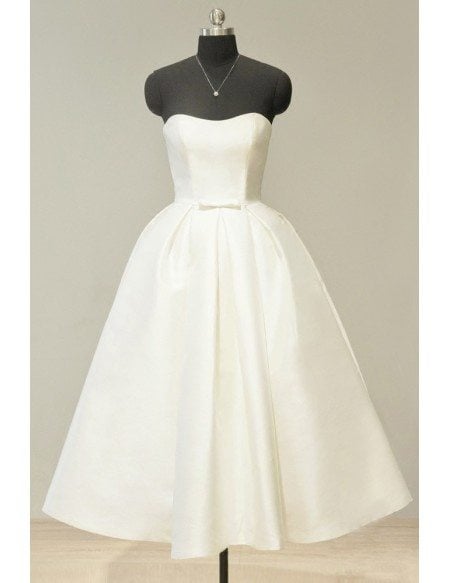 Vintage 70s Ivory Satin Sweetheart Tea Length Wedding Dress For Chic