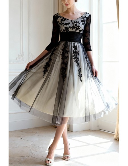 Short Scoop Long-sleaves Tea-length Dresses With Lace