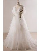 Plus Size Flowing Long Tulle Flowers Beach Wedding Dress For Outdoor Weddings