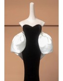 Sweetheart Black Mermaid Velvet Evening Prom Dress With White Cape Sleeves