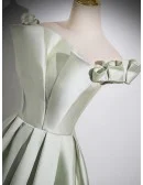 Elegant Green Ruffled Long Prom Dress With Off Shoulder