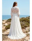 Vintage Lace Long-Sleeve Wedding Dress for Romantic Outdoor Beach Ceremonies