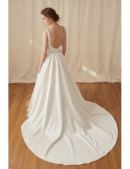 Minimalist Satin A-Line Wedding Dress with Low Back for Elegant Courthouse Ceremonies