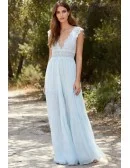 Boho Lace V-Neck Bridal Dress with Open Back for Outdoor Beach Weddings