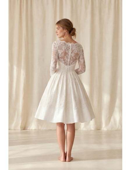 Vintage Lace Tea-Length Wedding Dress with Long Sleeves for Courthouse Ceremonies
