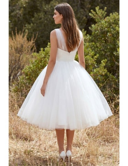 Tea-Length Tulle A-Line Wedding Dress with Scoop Neck for Outdoor Elopements