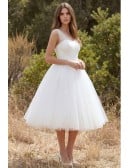 Tea-Length Tulle A-Line Wedding Dress with Scoop Neck for Outdoor Elopements
