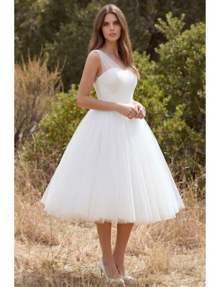Tea-Length Tulle A-Line Wedding Dress with Scoop Neck for Outdoor Elopements