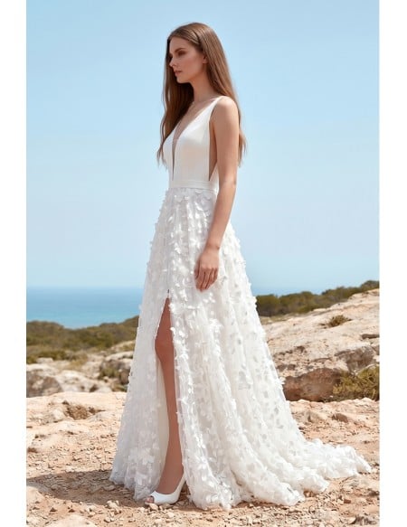 Plunge-Neck Floral Applique Wedding Dress with Leg Slit for Beach Ceremonies