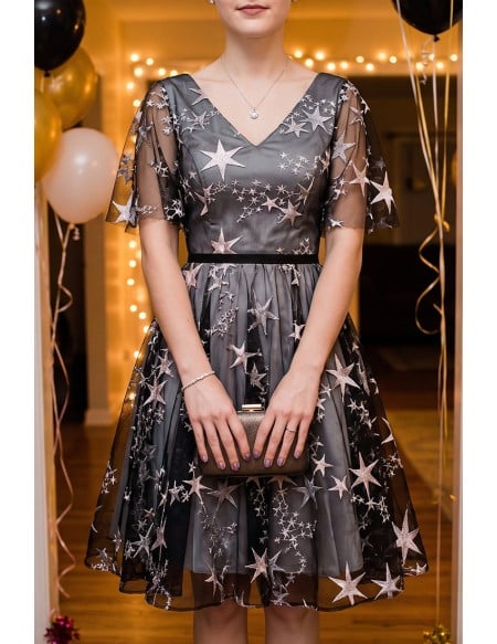 Cute Stars Short Tulle Homecoming Party Dress Vneck With Sleeves