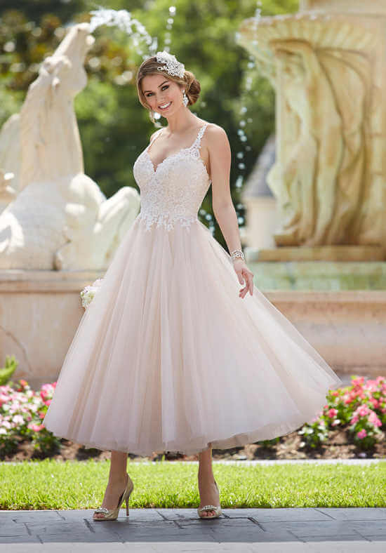 wedding dress for short torso