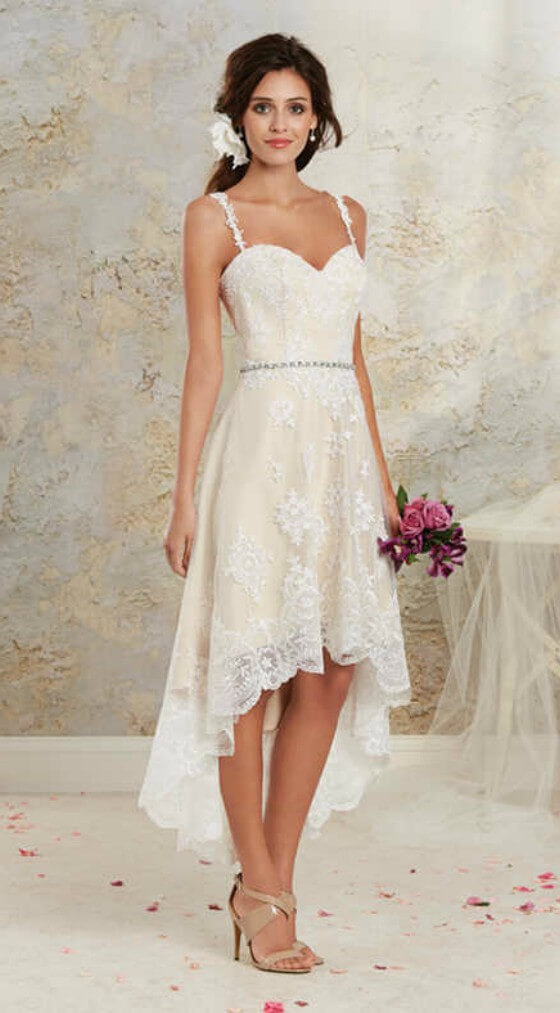 45 Amazing Short Wedding Dress For Vow Renewal