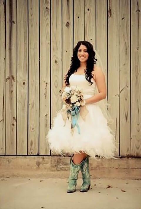 Bride wearing a short wedding dress with cowboy boots